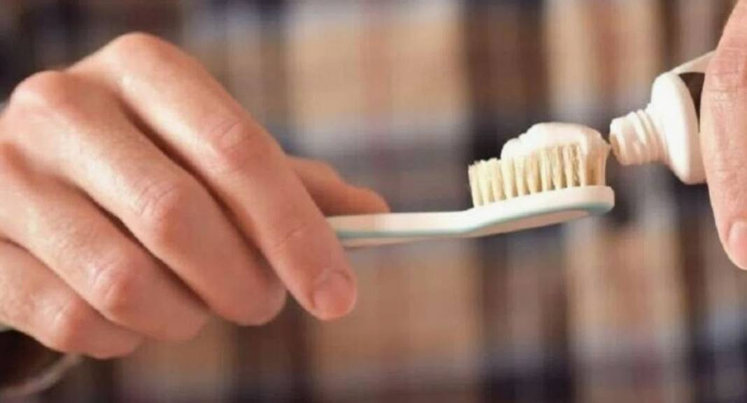 Dişinizi Fırçalarken Yaptığınız Hataları Biliyor musunuz? - Resim: 19